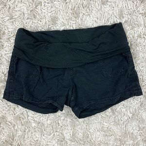Black linen maternity shorts